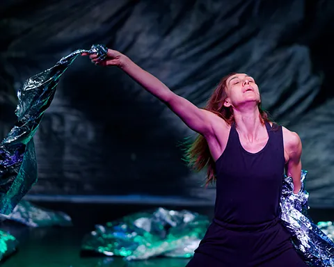 La Esférica. Escuela de danza y baile contemporáneo danza 4