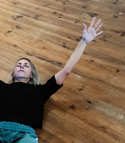 La Esférica. Escuela de danza y baile contemporáneo técnicas de danza 3